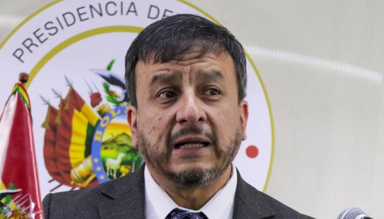 Lara convoca al pleno del Legislativo a sesionar este martes para interpelar a Medinaceli por la gasolina