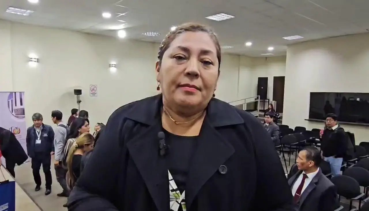 “Estamos en emergencia”, dice alcaldesa de Carmen Rivero Torrez, que señala los incendios se inician en la carretera