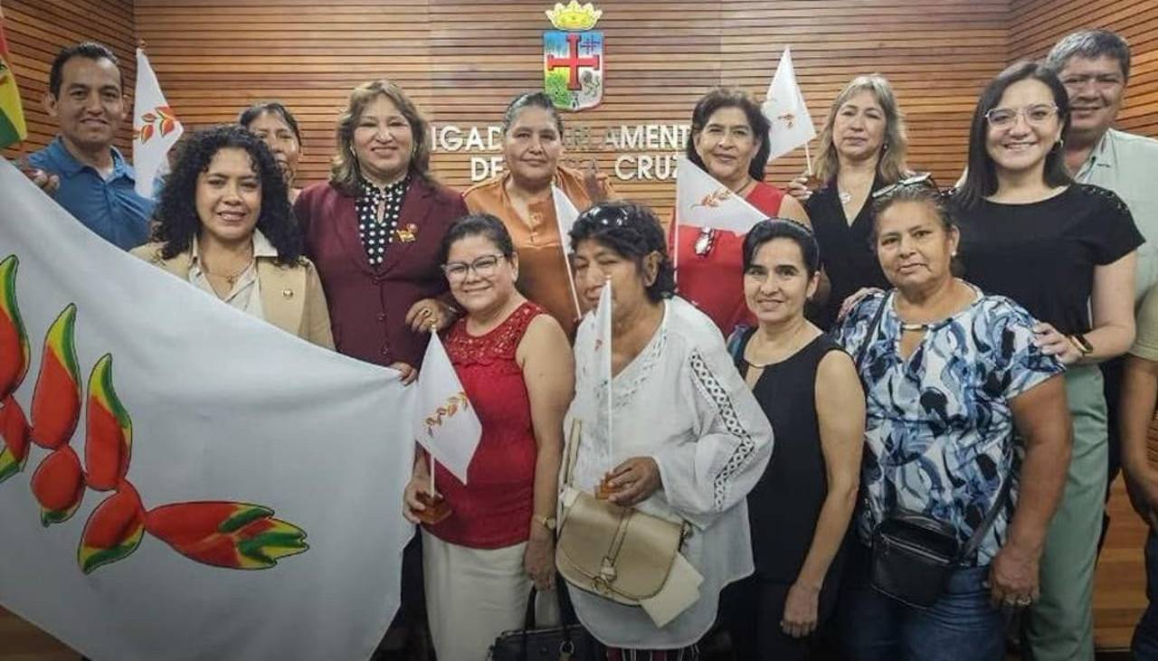 Comisión de Diputados aprueba proyecto sobre el uso de flor de patujú como símbolo nacional