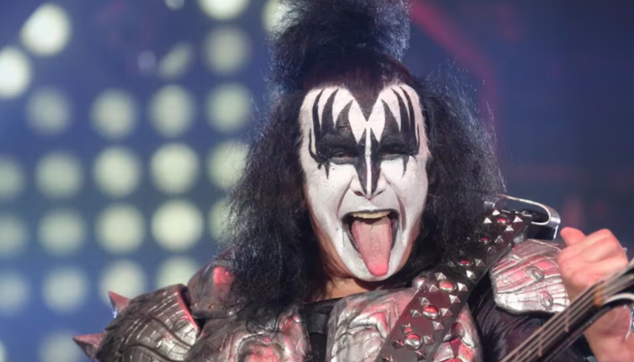 Tras accidente de tránsito, hospitalizan a Gene Simmons, leyenda de Kiss