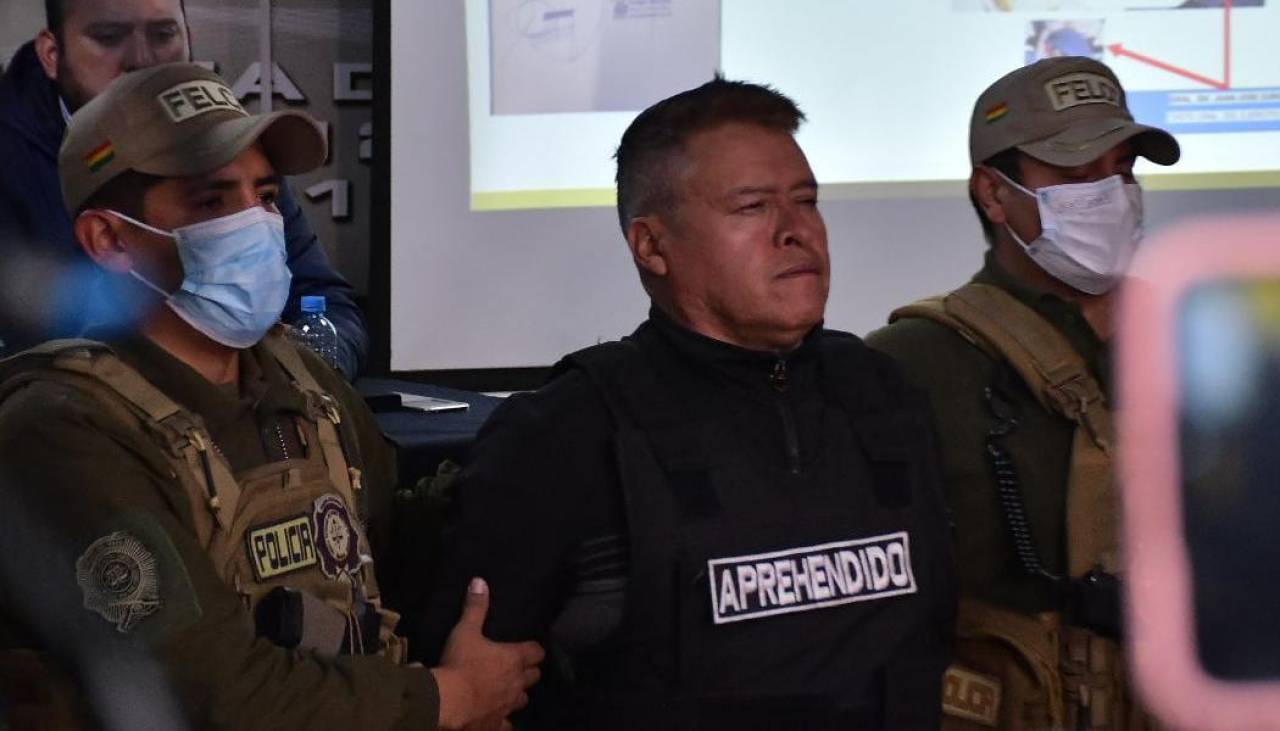 El excomandante Zúñiga, militar que lideró la toma de la plaza Murillo, pasó la noche en la cárcel y aguarda su cautelar