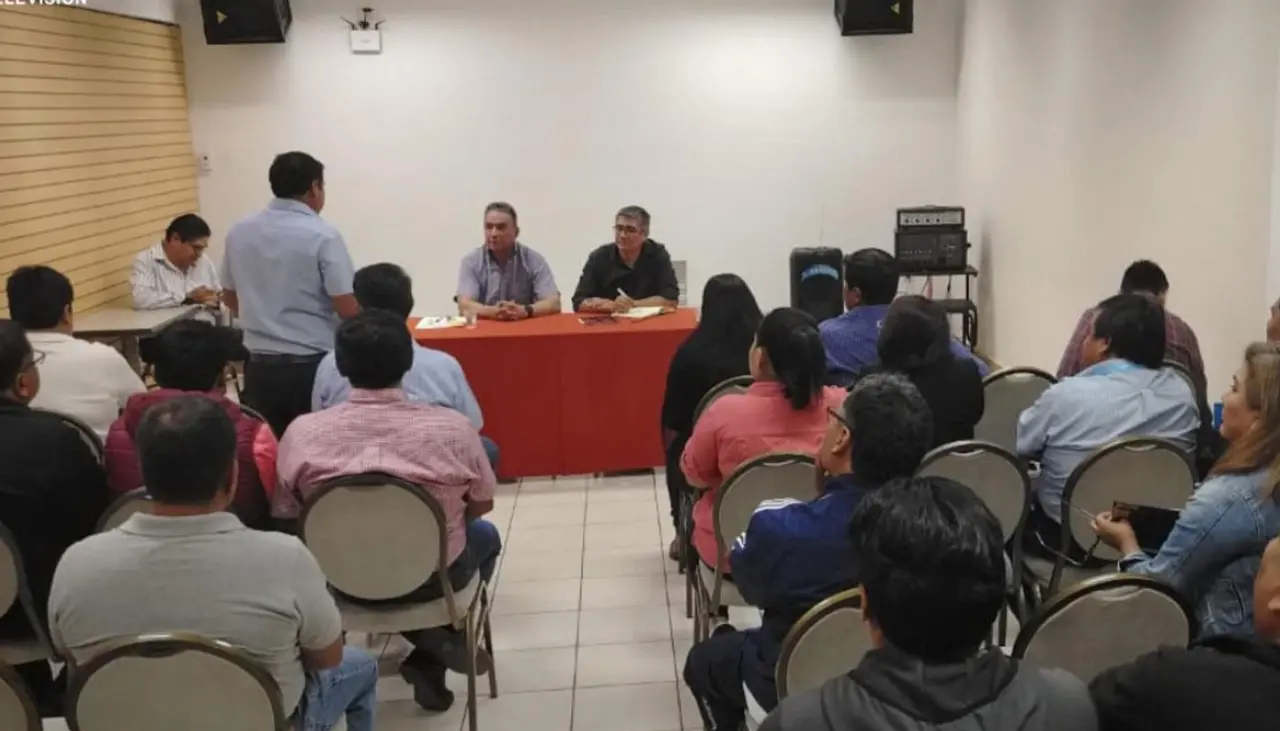 “No vamos a ir a ningún paro ni bloqueo de carreteras”: Dos sectores del transporte firman acuerdos con el Gobierno