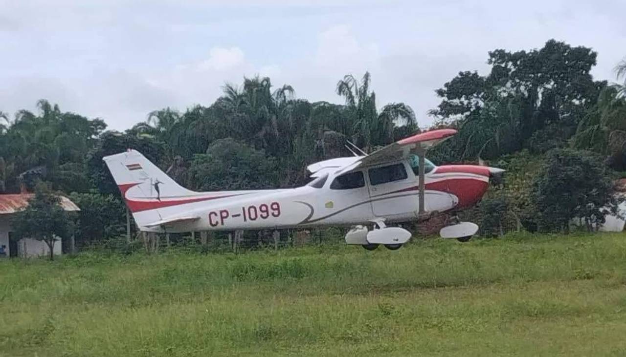 “Los pescadores los han encontrado”: Esposa del piloto dice que hallaron la avioneta perdida en Beni 