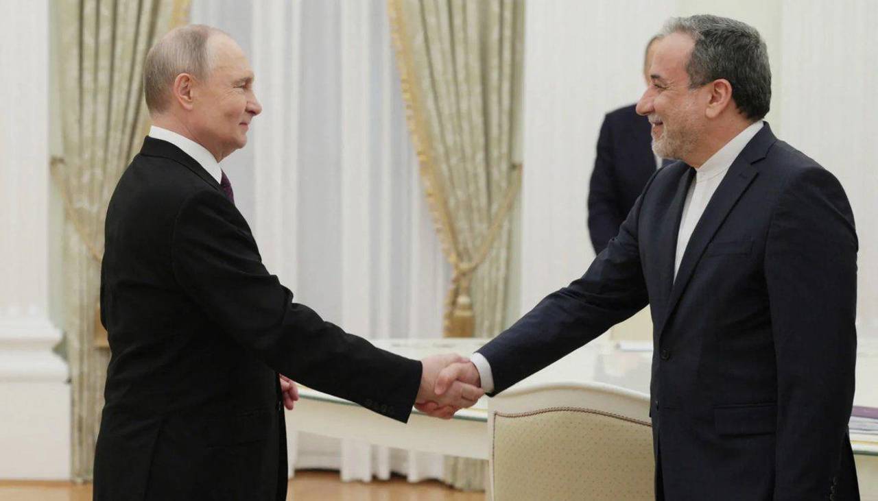 El jefe de la diplomacia iraní llega a Rusia para encuentro con Putin