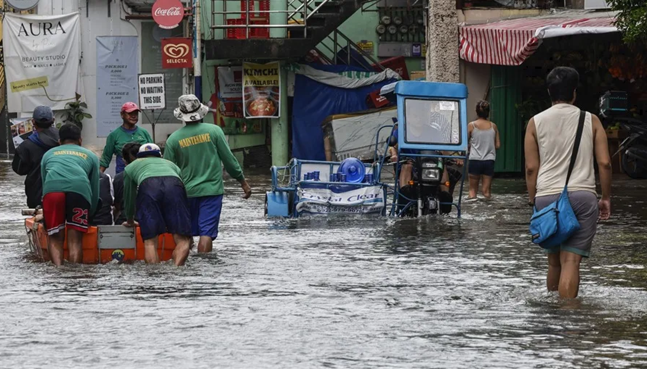 Doce muertos y ocho desaparecidos tras lluvias monzónicas y dos ciclones en Filipinas