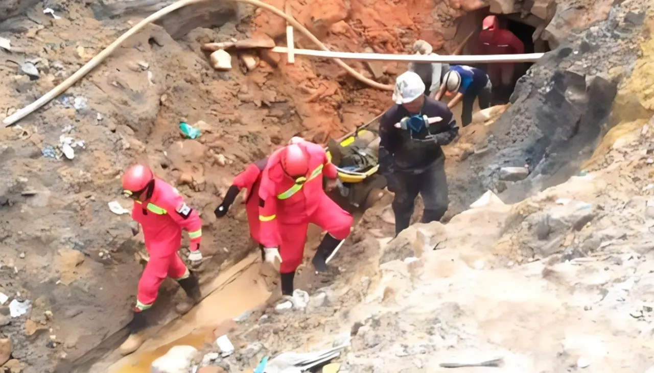 Dos trabajadores mineros mueren tras la explosión de dinamita en una una mina de Potosí, reporta la Policía 