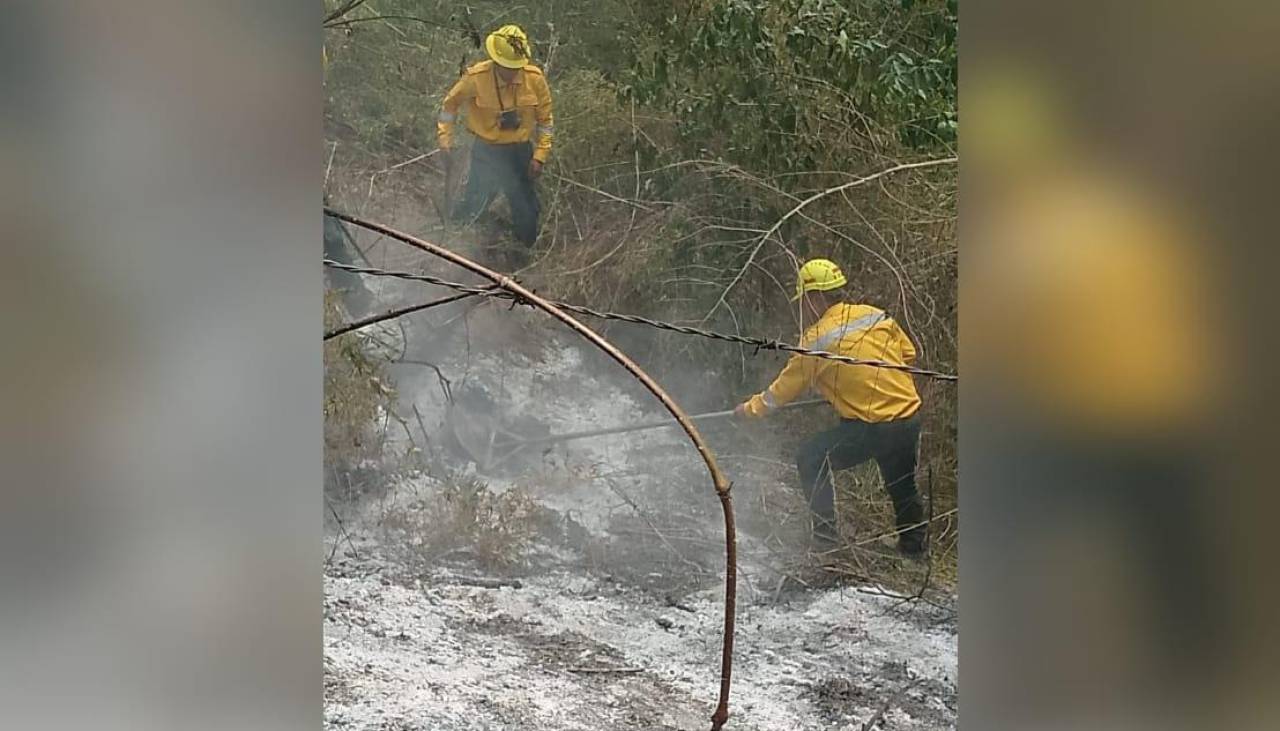 Persisten 23 incendios en Santa Cruz y se aguardan lluvias el viernes