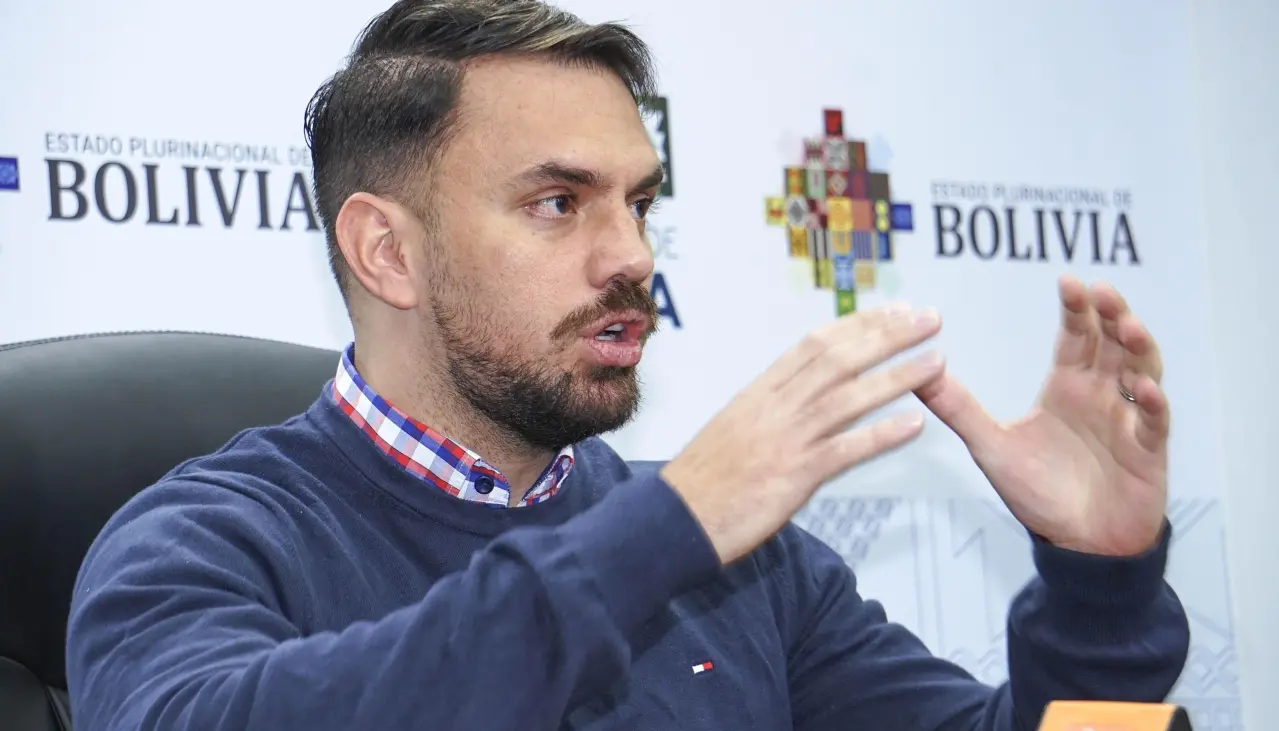 Del Castillo dice que orden de aprehensión contra Evo sigue vigente y “analizarán una vez más” el plan para ejecutarlo