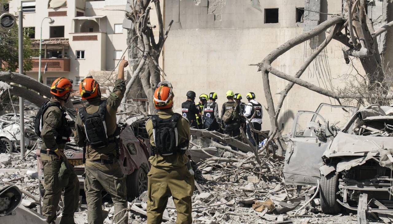 Mueren cuatro personas tras un un ataque con misiles contra Beersheba, sur de Israel