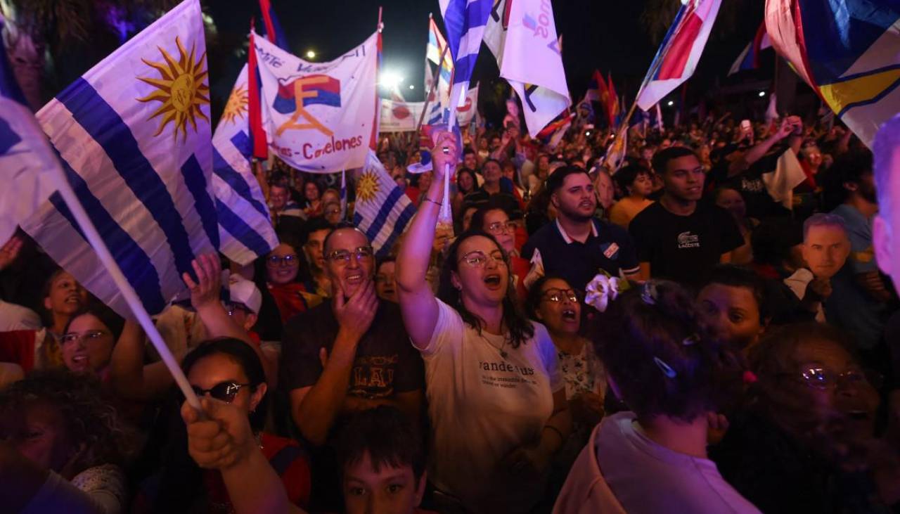 Cierran campañas presidenciales a cuatro días del balotaje en Uruguay