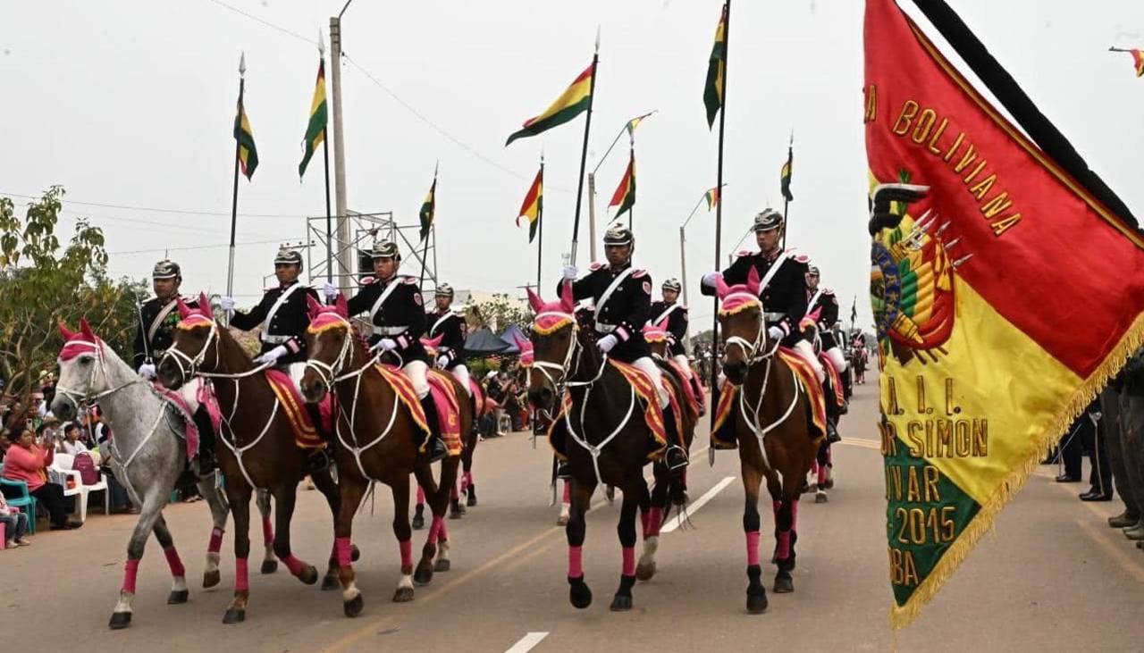 Las FFAA alistan la Parada Militar que este año será en la Brigada Aérea de El Alto 