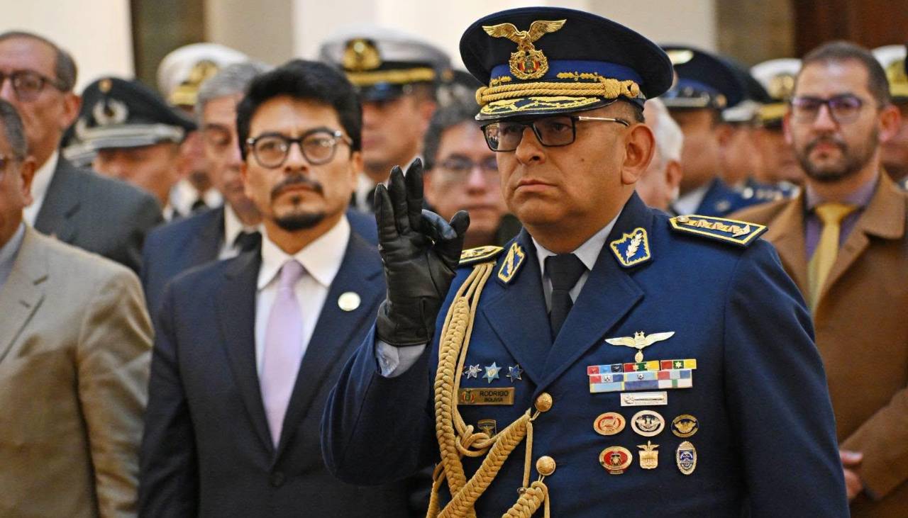 Posesionan al Secretario General Permanente del Consejo Supremo de Defensa