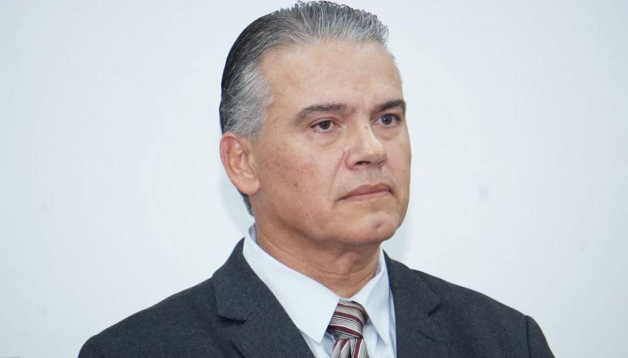 Justiniano por Salinas: El zar antidrogas será el nuevo ministro de Defensa