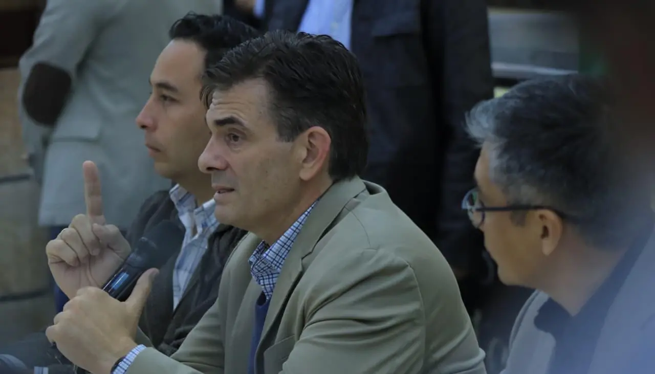 Rodrigo Paz: “YPFB se ha vuelto un nido de corrupción”