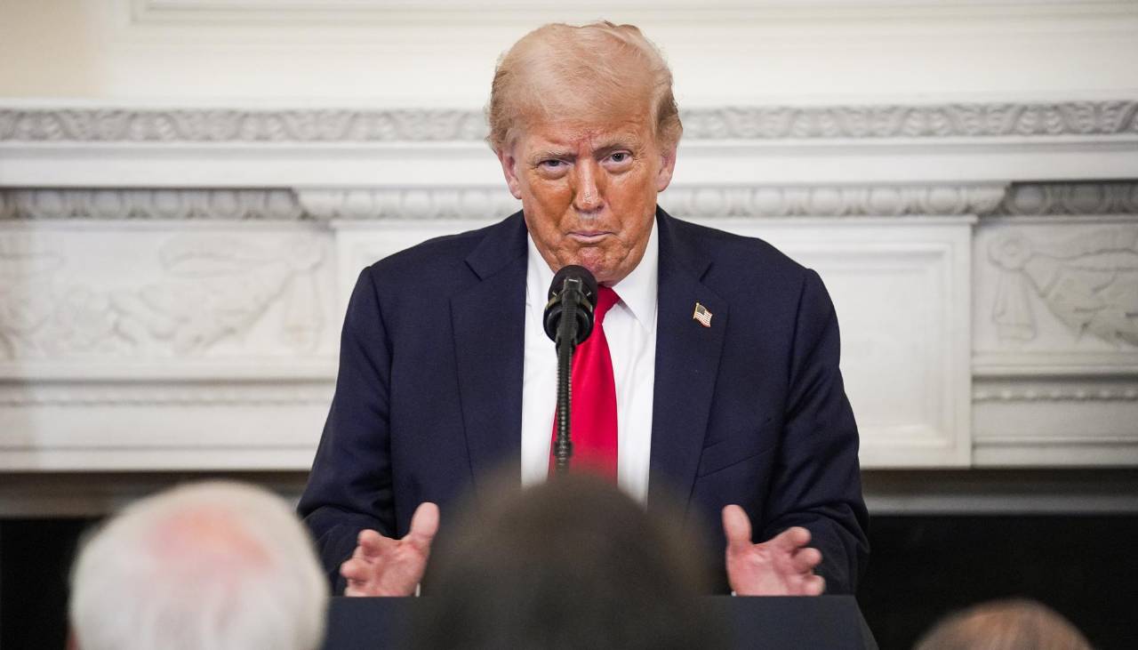 Trump sube la presión sobre Putin con amenaza de aranceles al 100% y el envío de armas a Ucrania