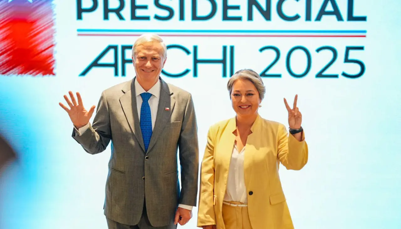 Chile se prepara para una segunda vuelta con Kast favorito y Jara en busca de nuevos votos