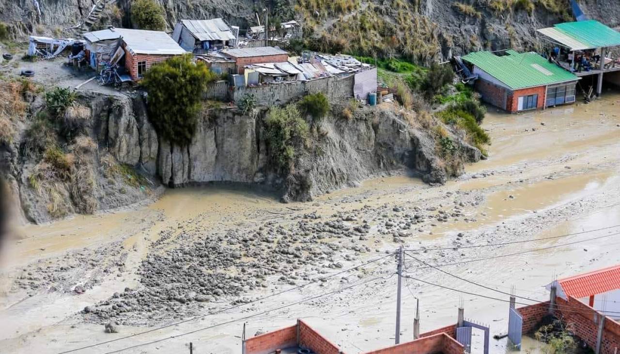 Mazamorra en Bajo Llojeta: Alcaldía de Achocalla dice que no autorizó movimientos de tierra de una inmobiliaria 