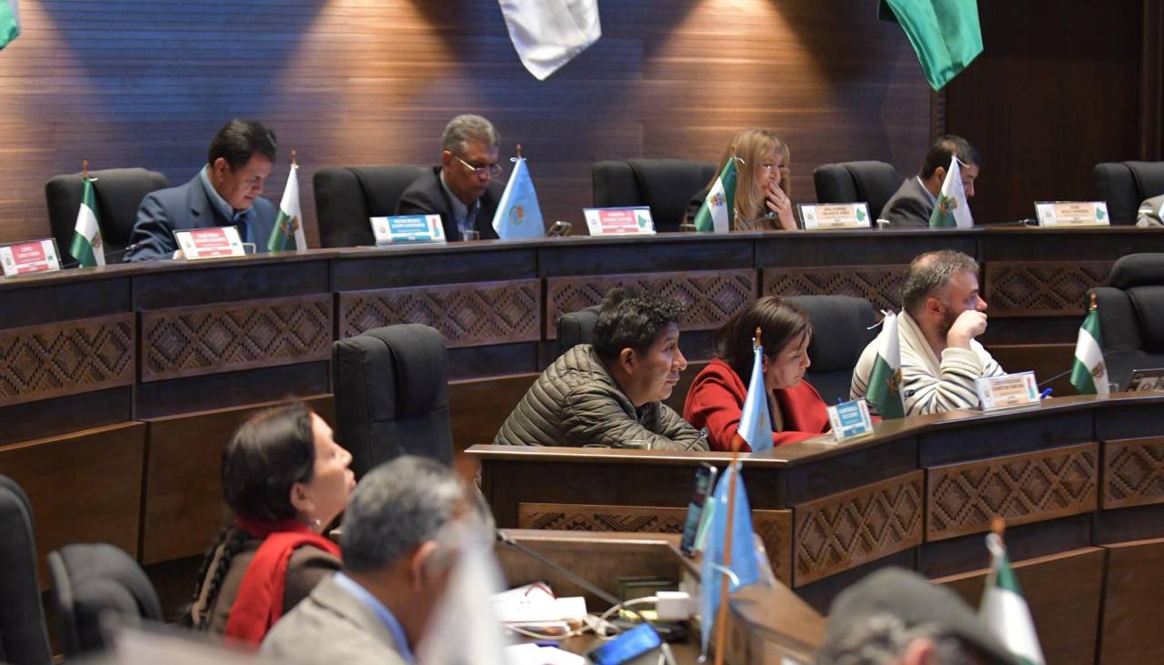 Comisión aprueba proyecto que modifica la Ley del Ministerio Público y deberá ser remitido al pleno del Senado