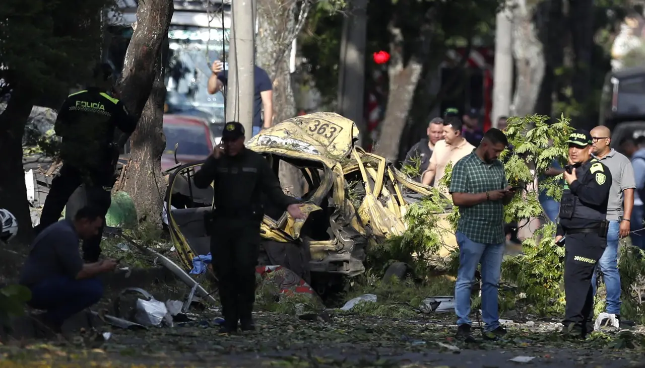 Al menos 5 muertos y 36 heridos en atentado contra base aérea de ciudad colombiana de Cali