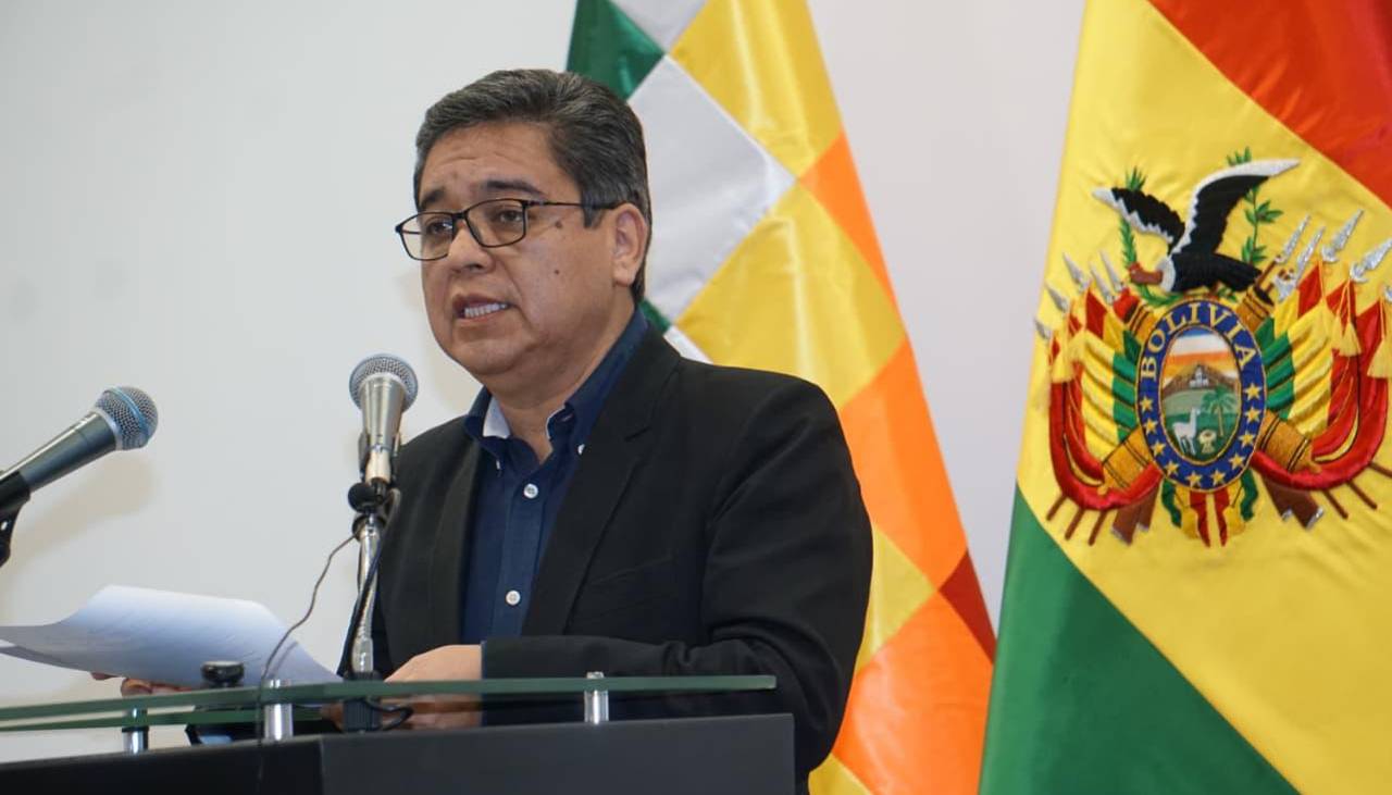 Primer año de gestión: Paz dará un mensaje al regresar de Europa y 12 ministerios rendirán informe, dice vocero Gálvez