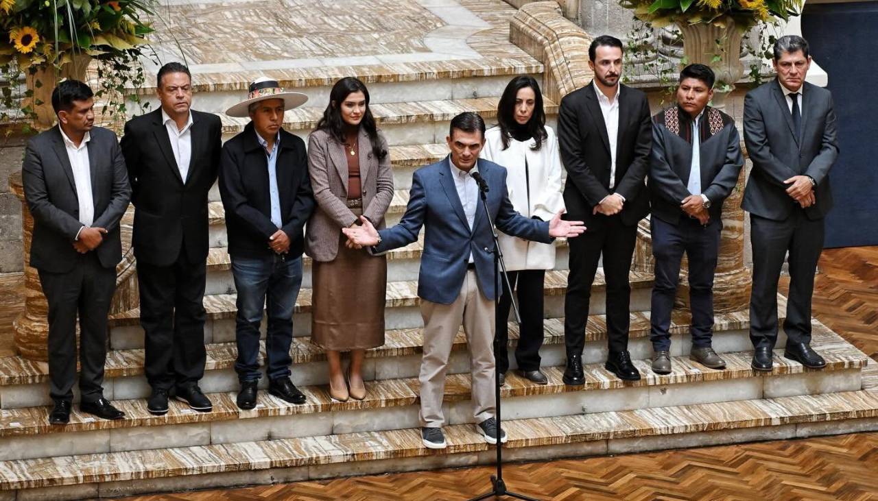Paz y los gobernadores abren este miércoles un nuevo ciclo en la era autonómica de Bolivia con la ruta para concretar el 50-50