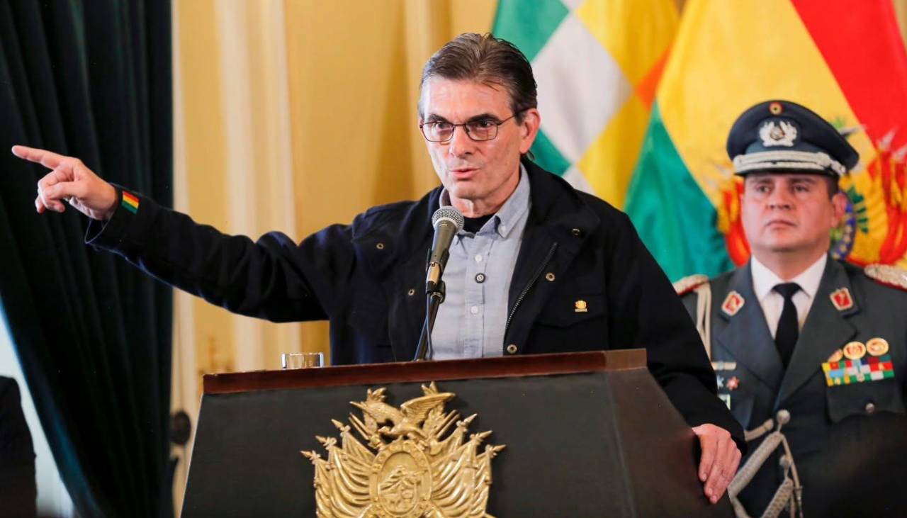 Gobierno responde a las cinco condicionantes de los campesinos de Túpac Katari 