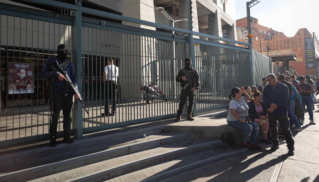 Caracas amanece con las calles vacías y filas en supermercados tras la captura de Maduro