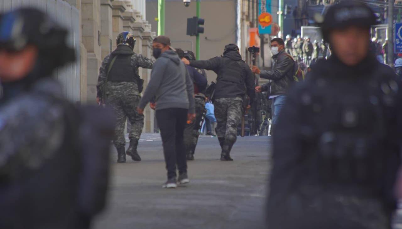 Reportan que liberaron a seis mineros aprehendidos durante enfrentamientos con la Policía en La Paz