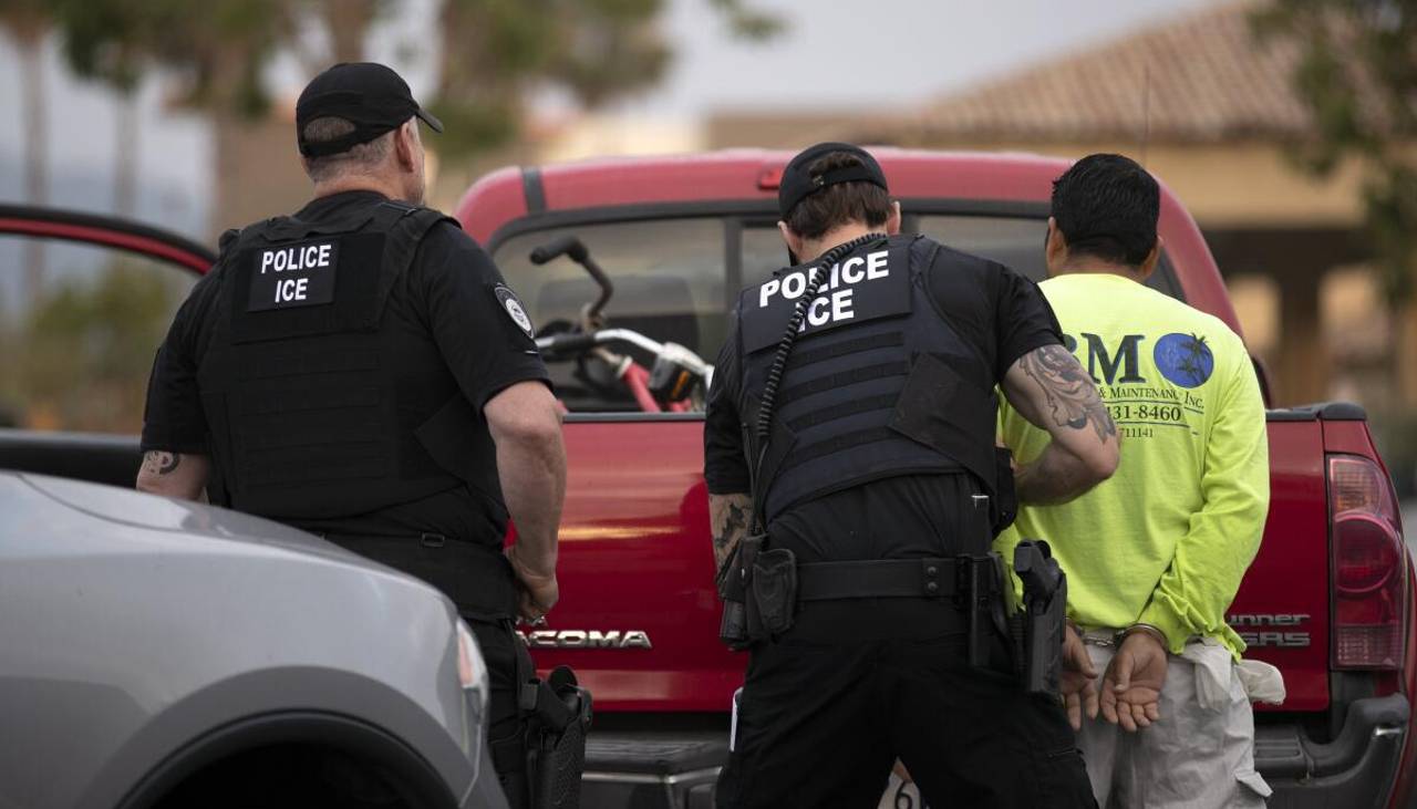 Unas 1.100 personas son arrestadas en el mayor operativo migratorio en historia de Florida