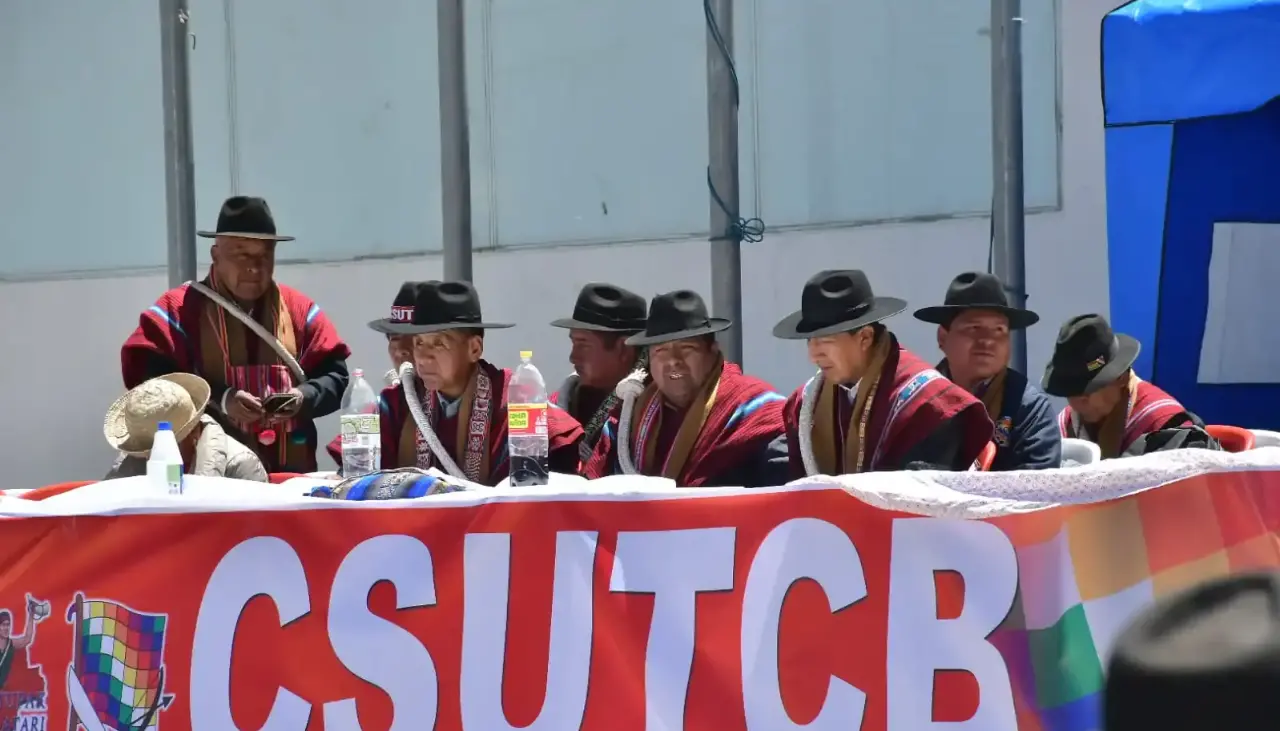 Campesinos aún no definen si participarán en marcha evista 