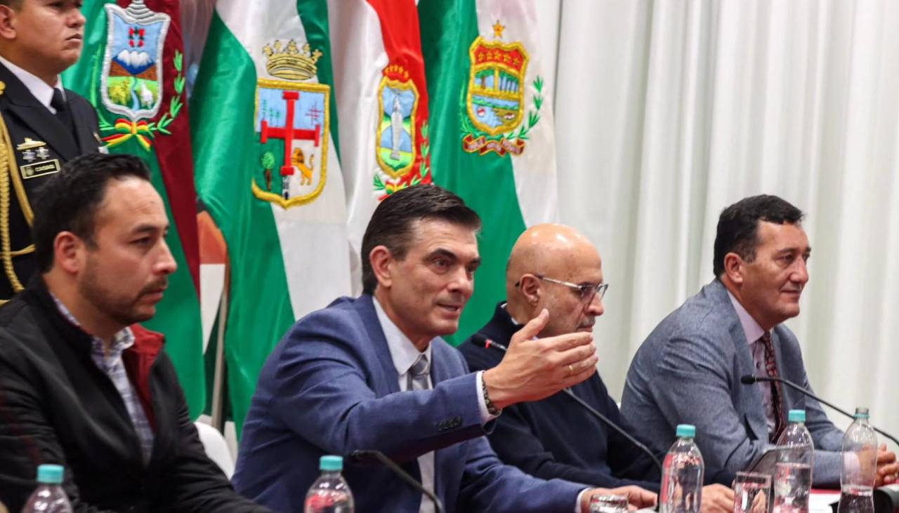 Alcaldes electos apuestan por la distribución 50/50 de recursos tras la reunión con Paz 