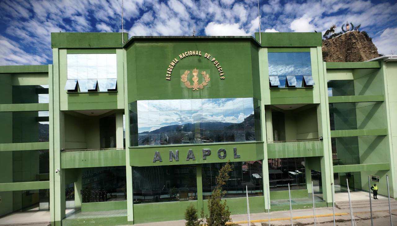 “Han destrozado todos sus órganos”: Madre denuncia la muerte de su hijo cadete en la Anapol