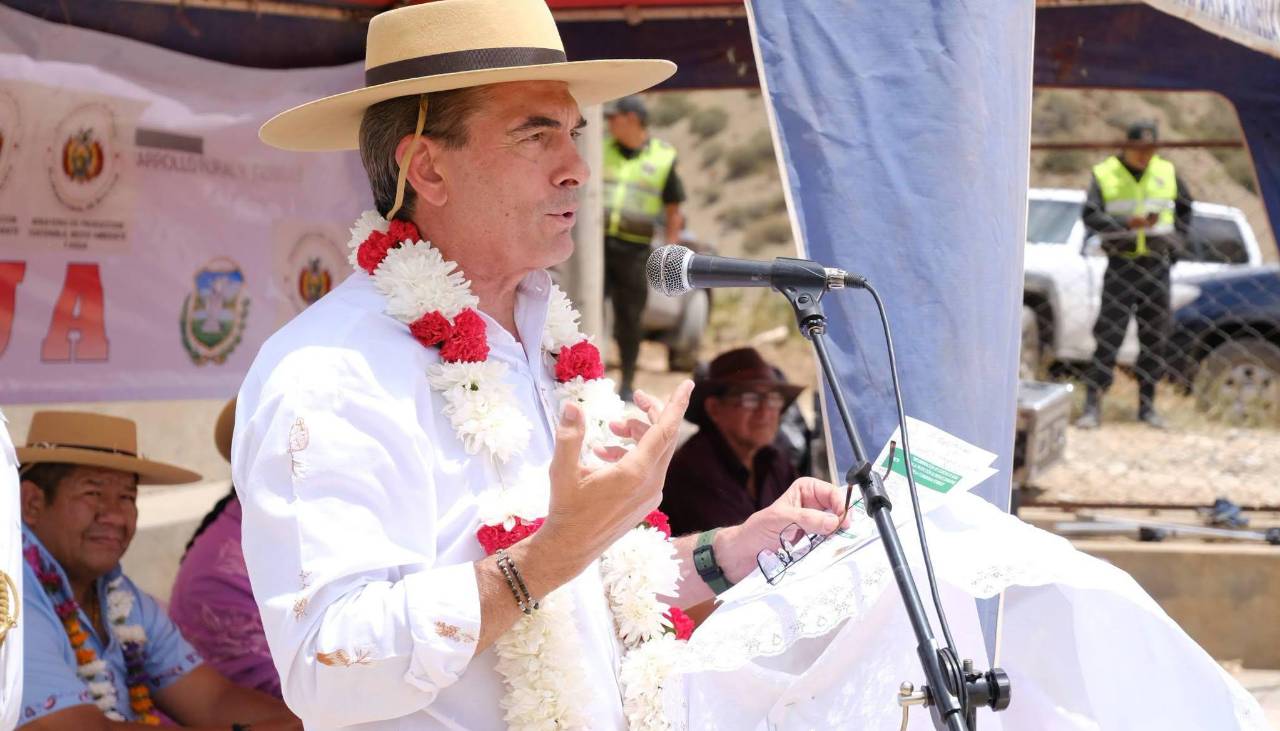 Paz alista el envío de leyes de hidrocarburos y minería al Legislativo