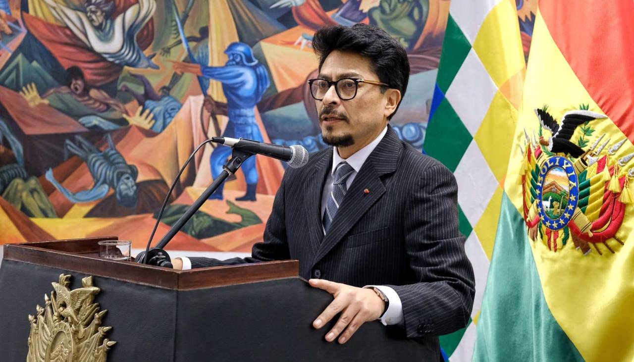 Ministro Aramayo: “El Estado debe concentrar sus esfuerzos en responder con eficiencia a las necesidades de la población”