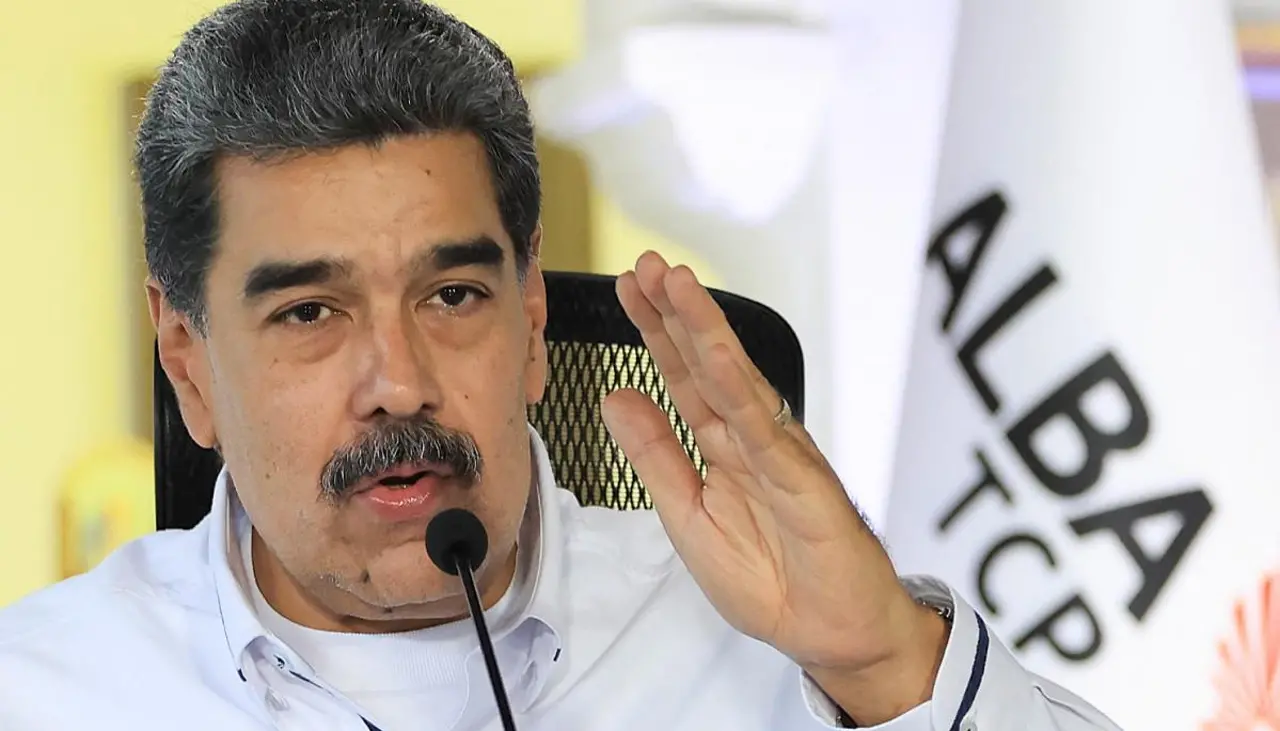 Maduro pide a Bolivia, a movimientos sociales y países del Alba condenar movimiento militar de EEUU en el Caribe