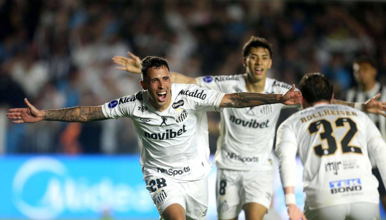 Santos saca ventaja liderado por Gabigol y con Neymar en la grada