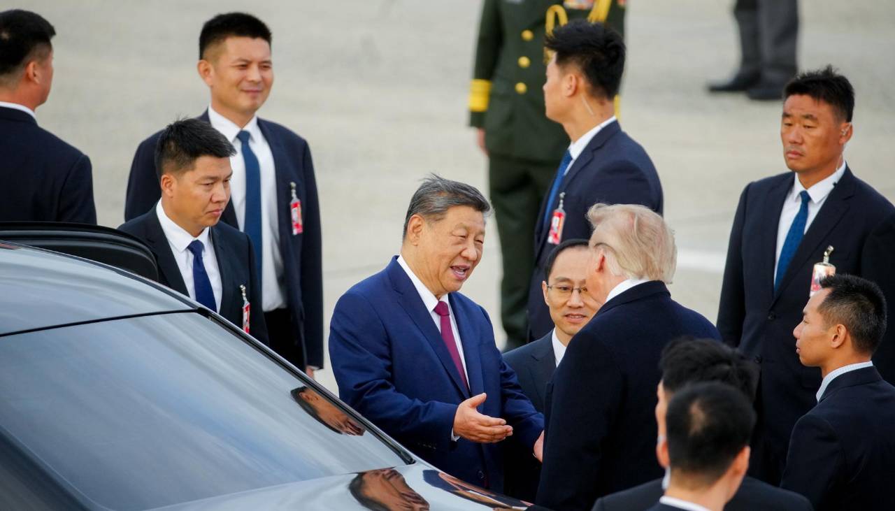 EEUU y China prorrogan su tregua comercial hasta enero