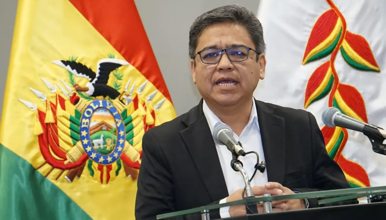 Vocero dice que demandas de la conminatoria COB deben discutirse en el marco de la ley y la Constitución 