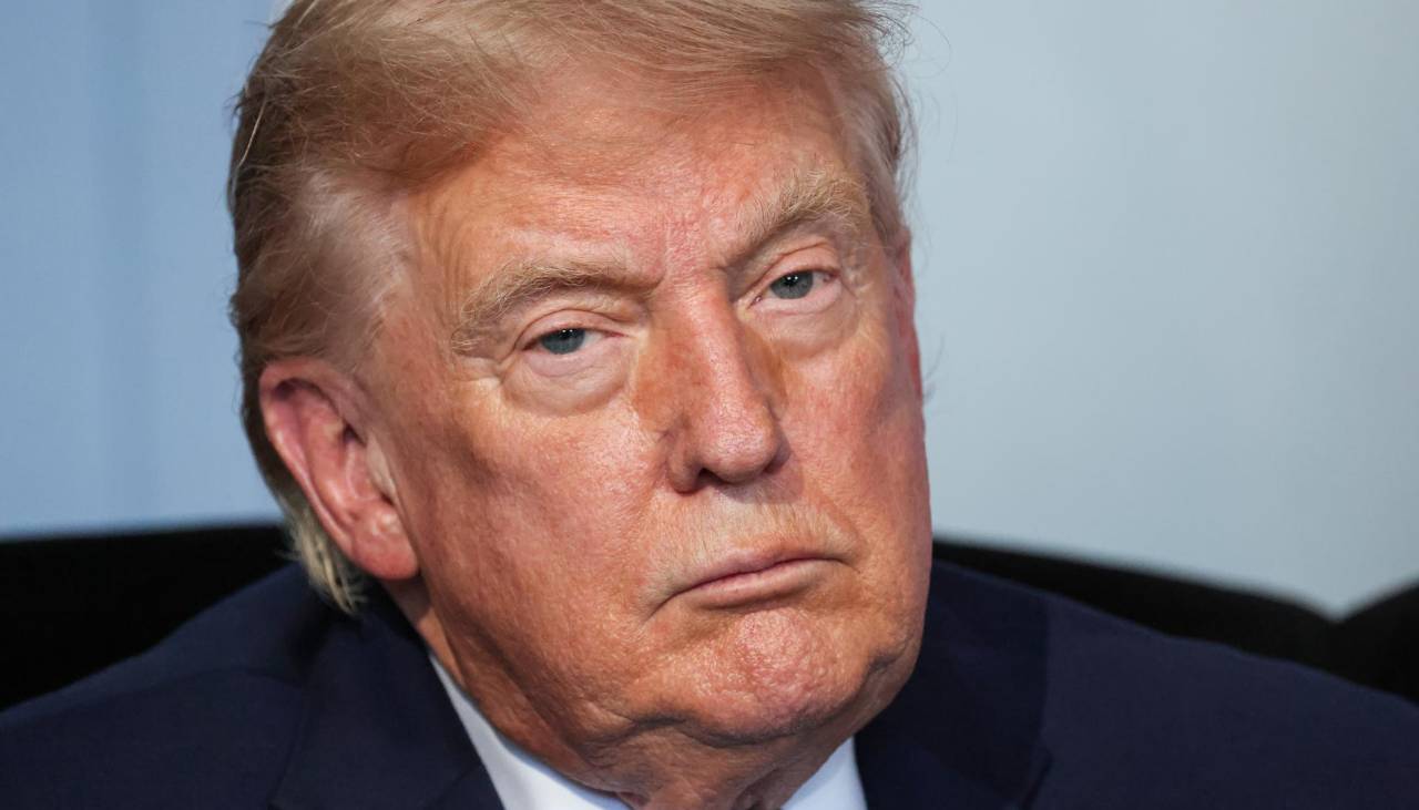 Trump asegura que el estrecho de Ormuz estará “completamente abierto” el viernes