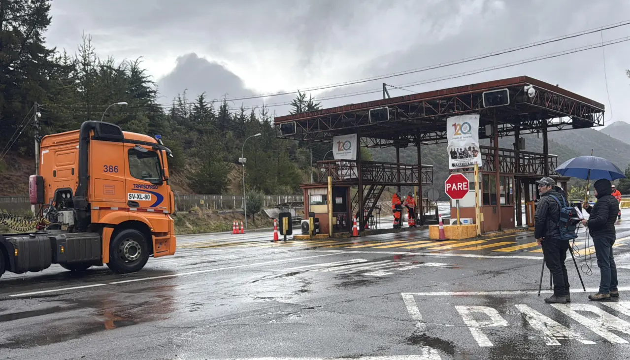 Tras sismo, Chile se apresura a rescatar a cinco personas atrapadas en el derrumbe de una mina