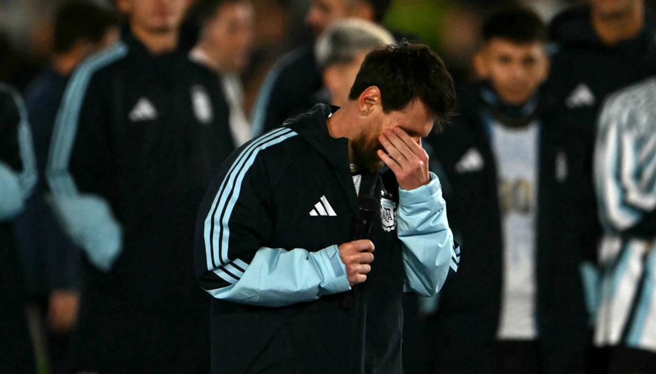 Messi publica una sentida carta de despedida y recuerda a Diego Maradona