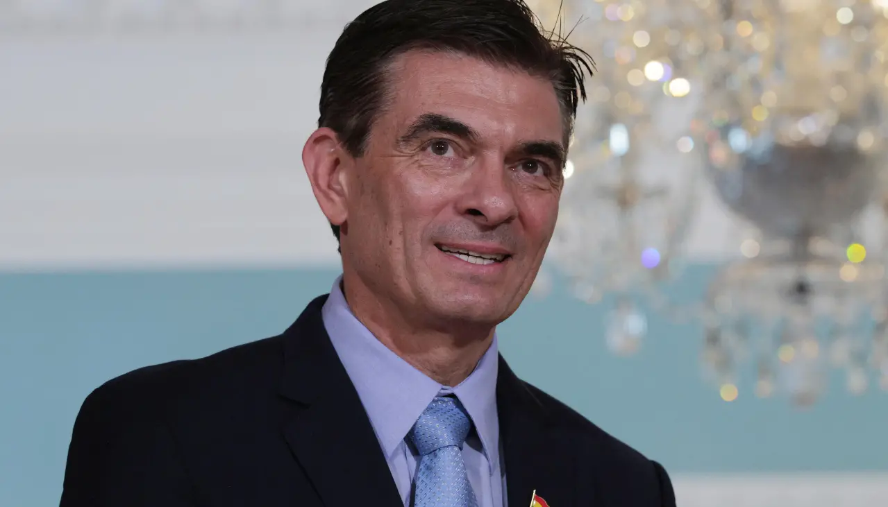 Anuncian que Rodrigo Paz participará en el 56 Foro Económico Mundial en Suiza