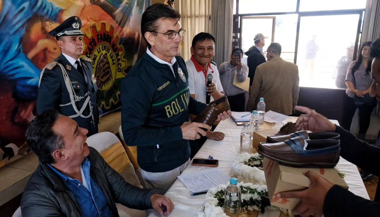 “Lo que hizo YPFB es imperdonable”: Paz dice que “ya está llegando la gasolina buena y la cantidad de diésel” que necesita Bolivia