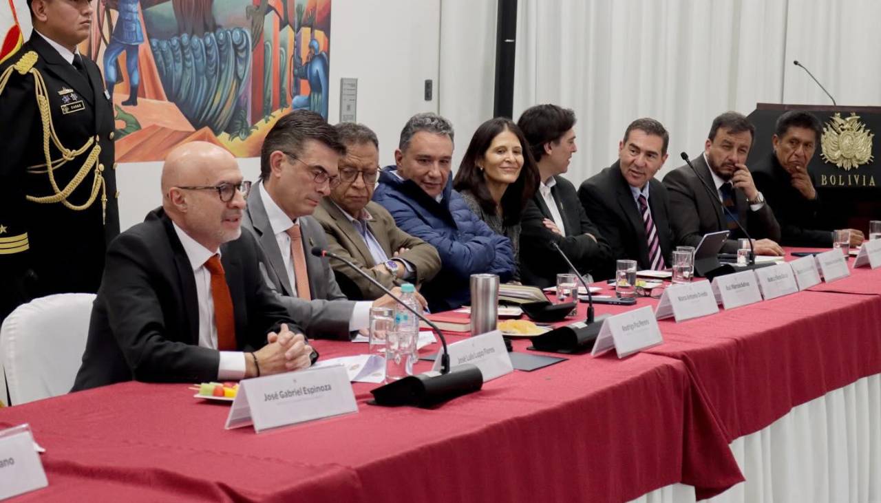 El 68% en el eje central piensa que el país va en la “dirección correcta”, según encuesta