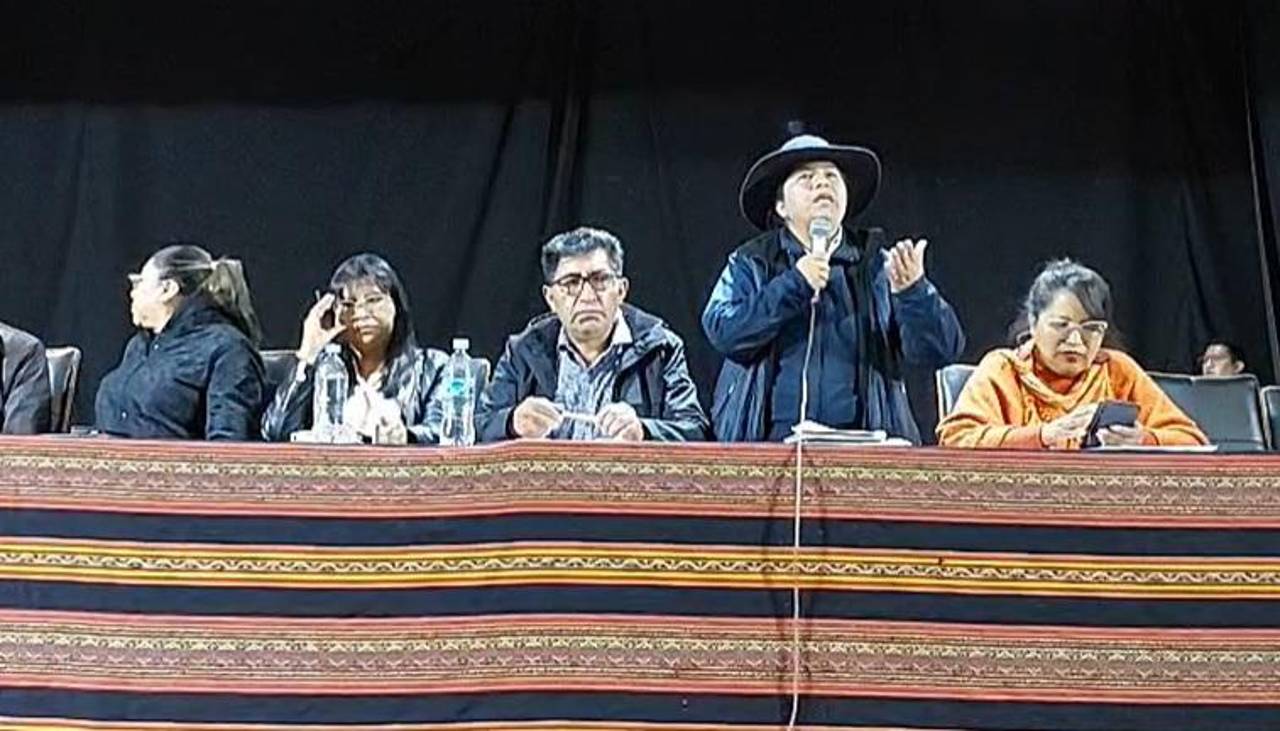 Transporte en El Alto: Concejales y vecinos impulsan abrogación de tarifa transitoria y piden Bs 1 para tramos cortos