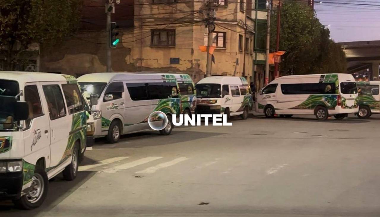 Tras romper el diálogo con el Gobierno, choferes de Oruro mantienen el paro por la gasolina y La Paz está aislada del resto del país