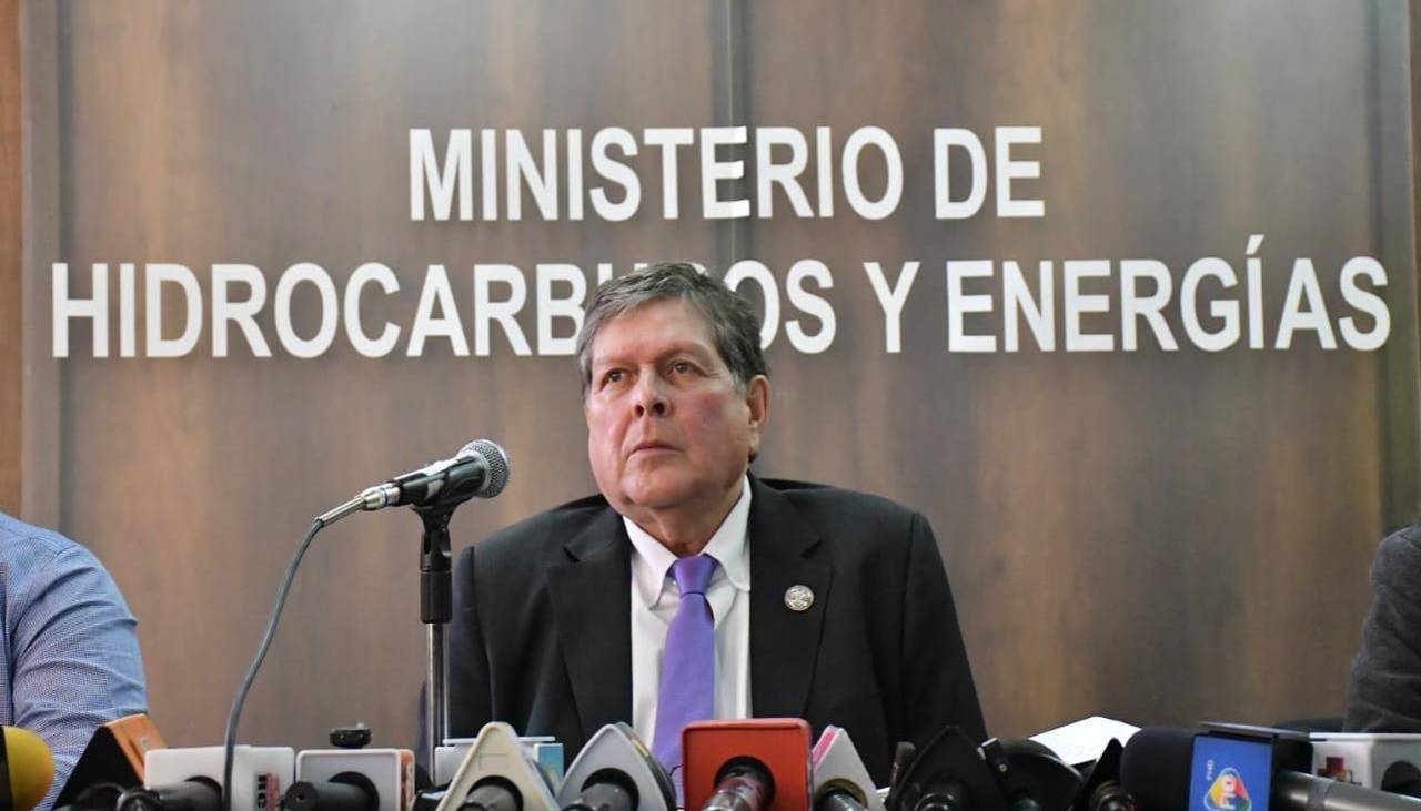 Ministro Blanco: “Se harán mesas técnicas para el ingreso de Petrobras en toda la cadena de hidrocarburos”
