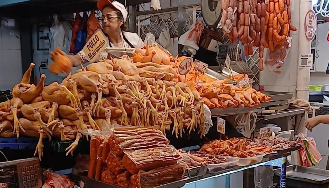 Baja el precio del kilo de pollo en mercados de Santa Cruz, ¿a cuánto se ofrece este lunes?