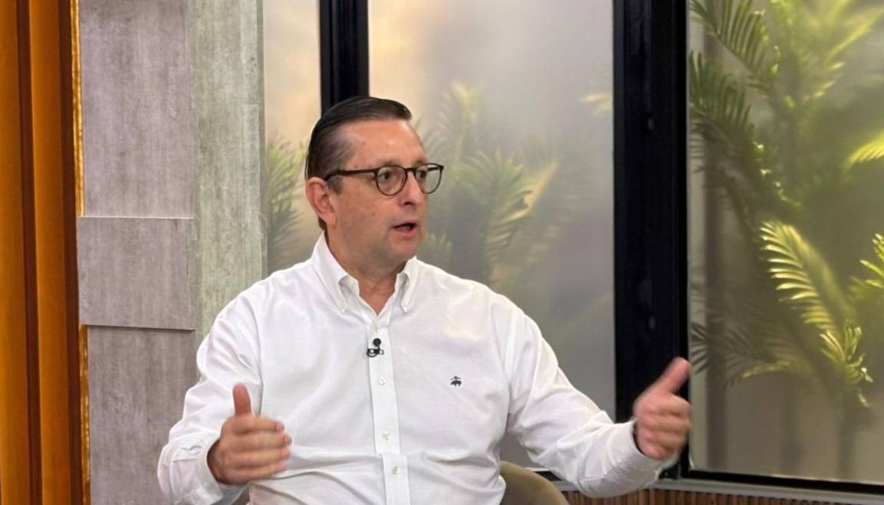 El Gobierno tiene que dar un informe de la crisis y señales prontas de recorte del gasto público, dice exministro Ortiz