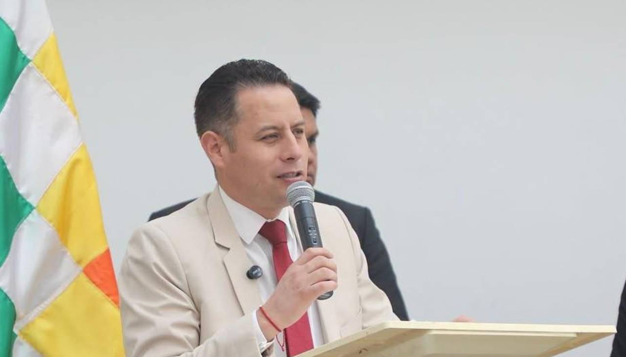 Lara a los nuevos fiscales: “No están aquí para perseguir a la gente que piensa diferente o para responder a intereses políticos”
